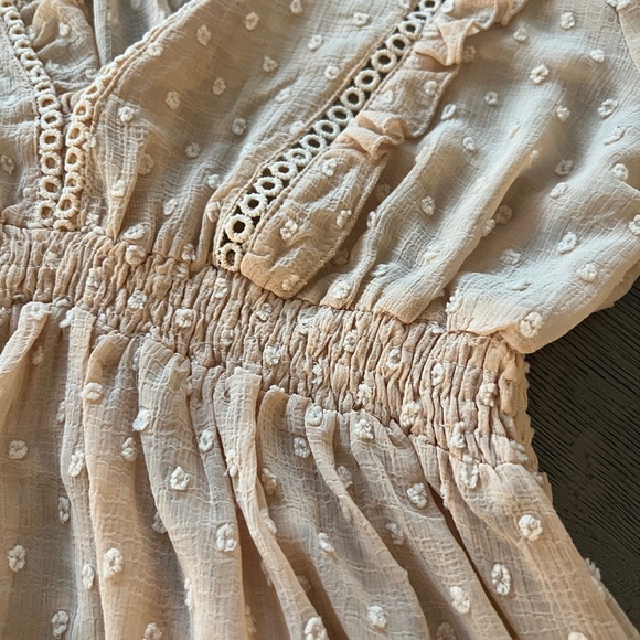 KAII Nude Deep V-Neck Ruffled Women's Top Size L - Picture 5 of 7